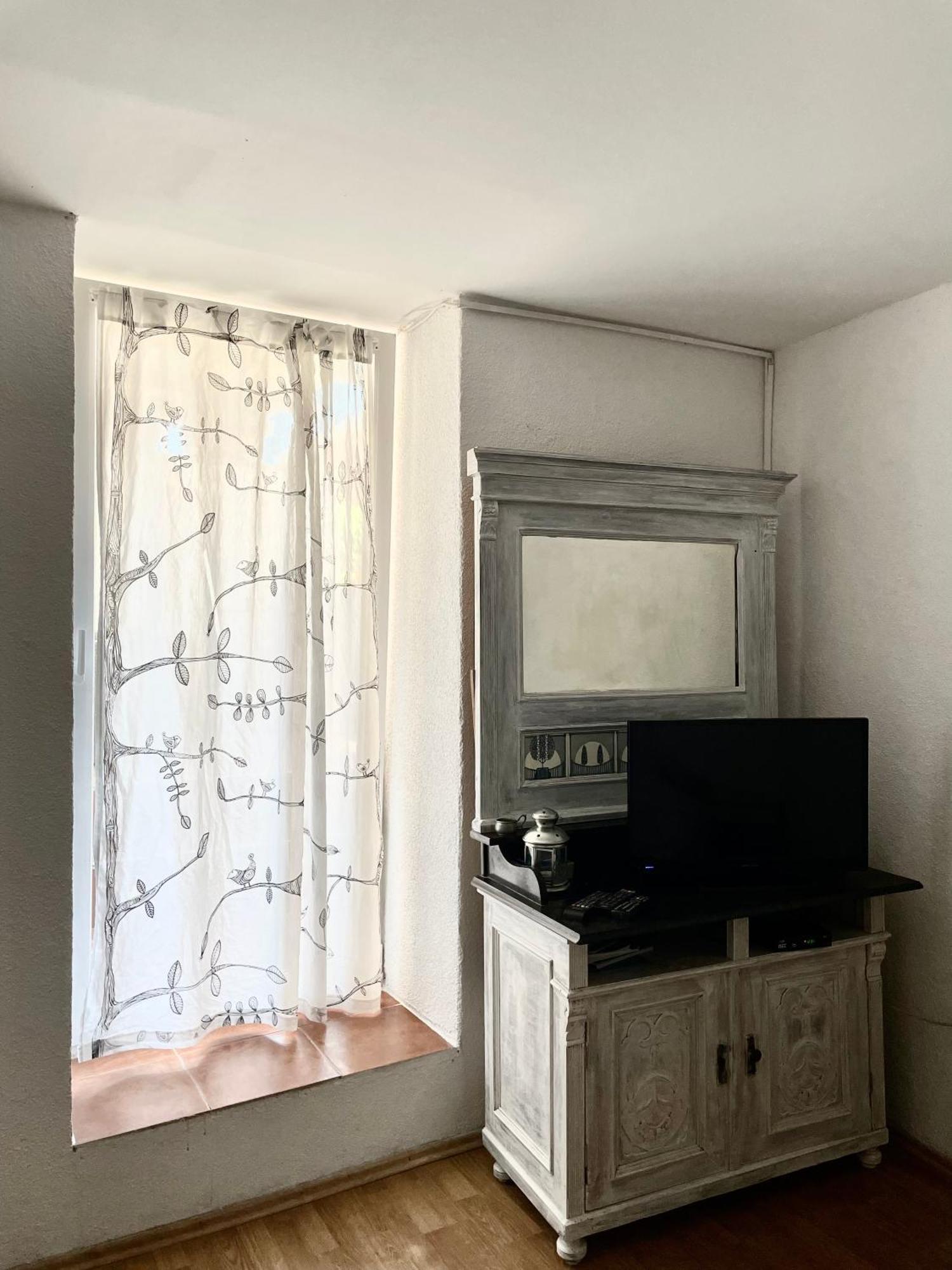 Rome Apartment *