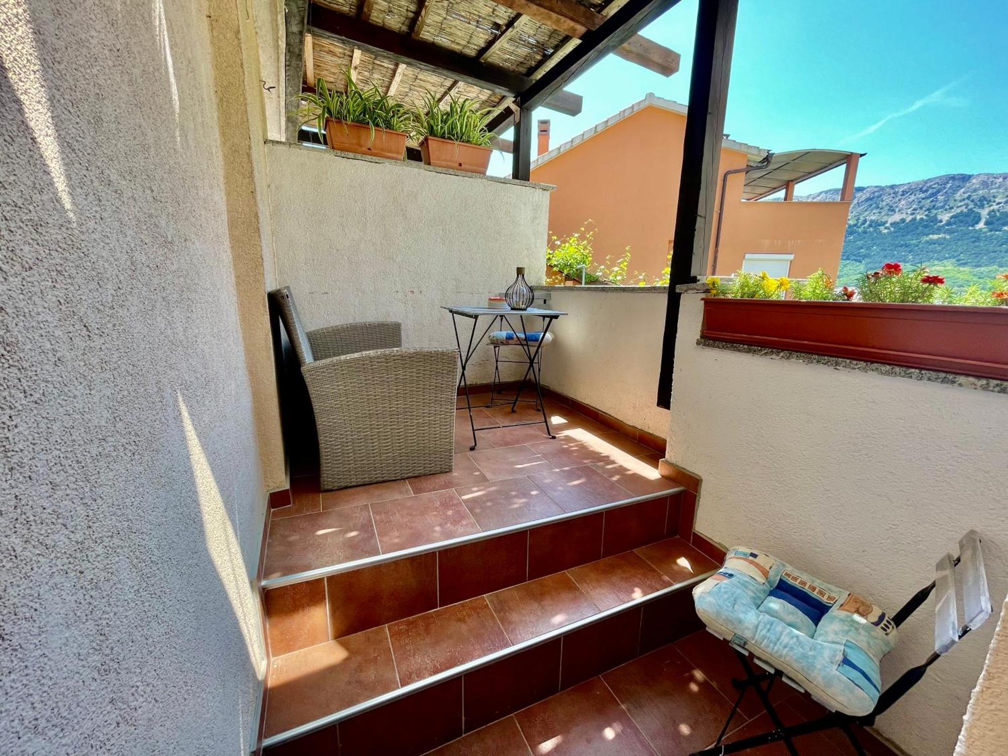 Rome Apartment *